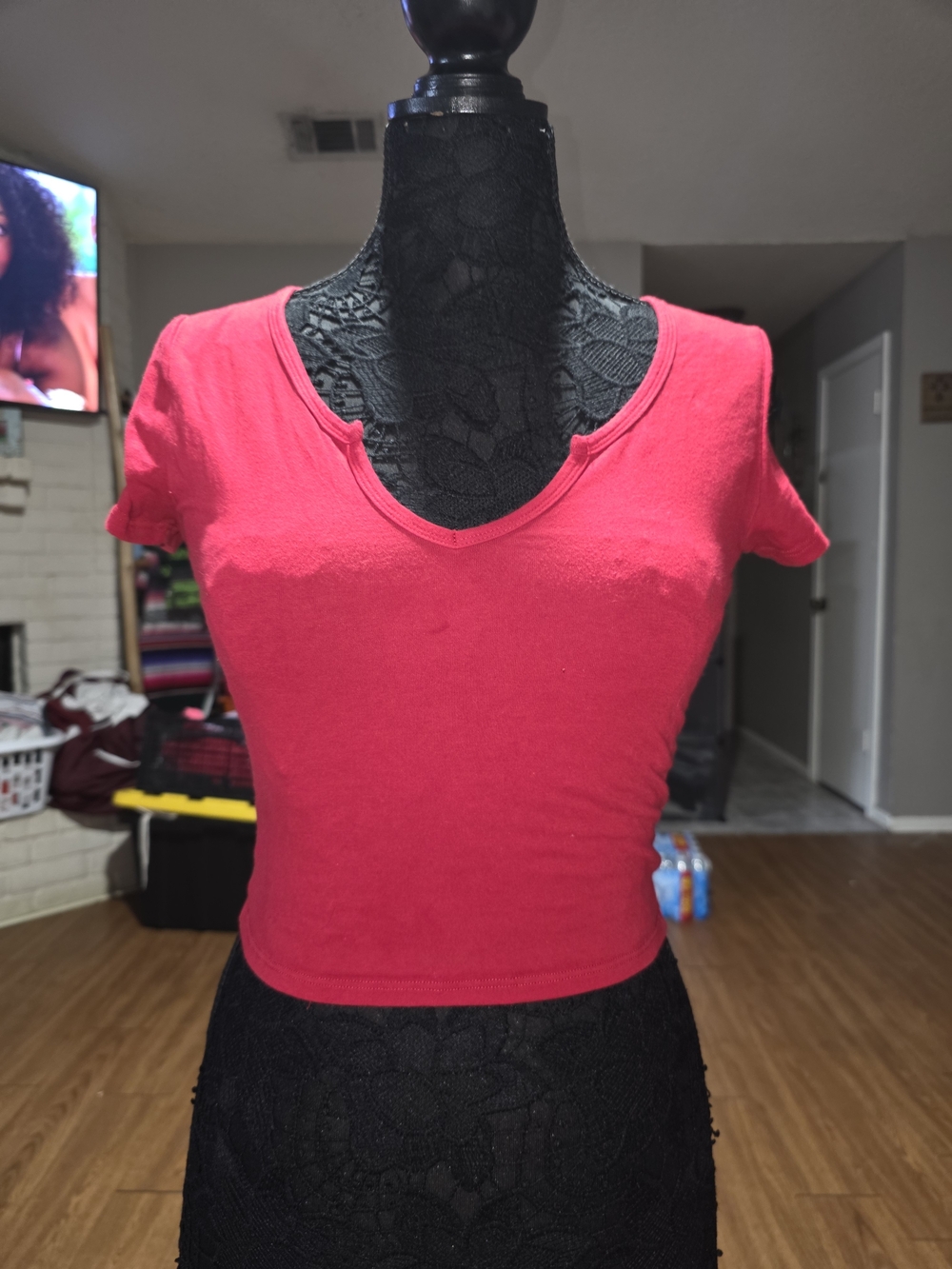 Bozzolo Vibrant Red Scoop Neck Crop Tee